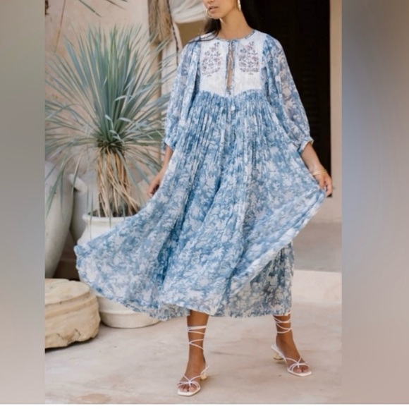 Daughters of India Dresses & Skirts - daughters of india jaya midi dress